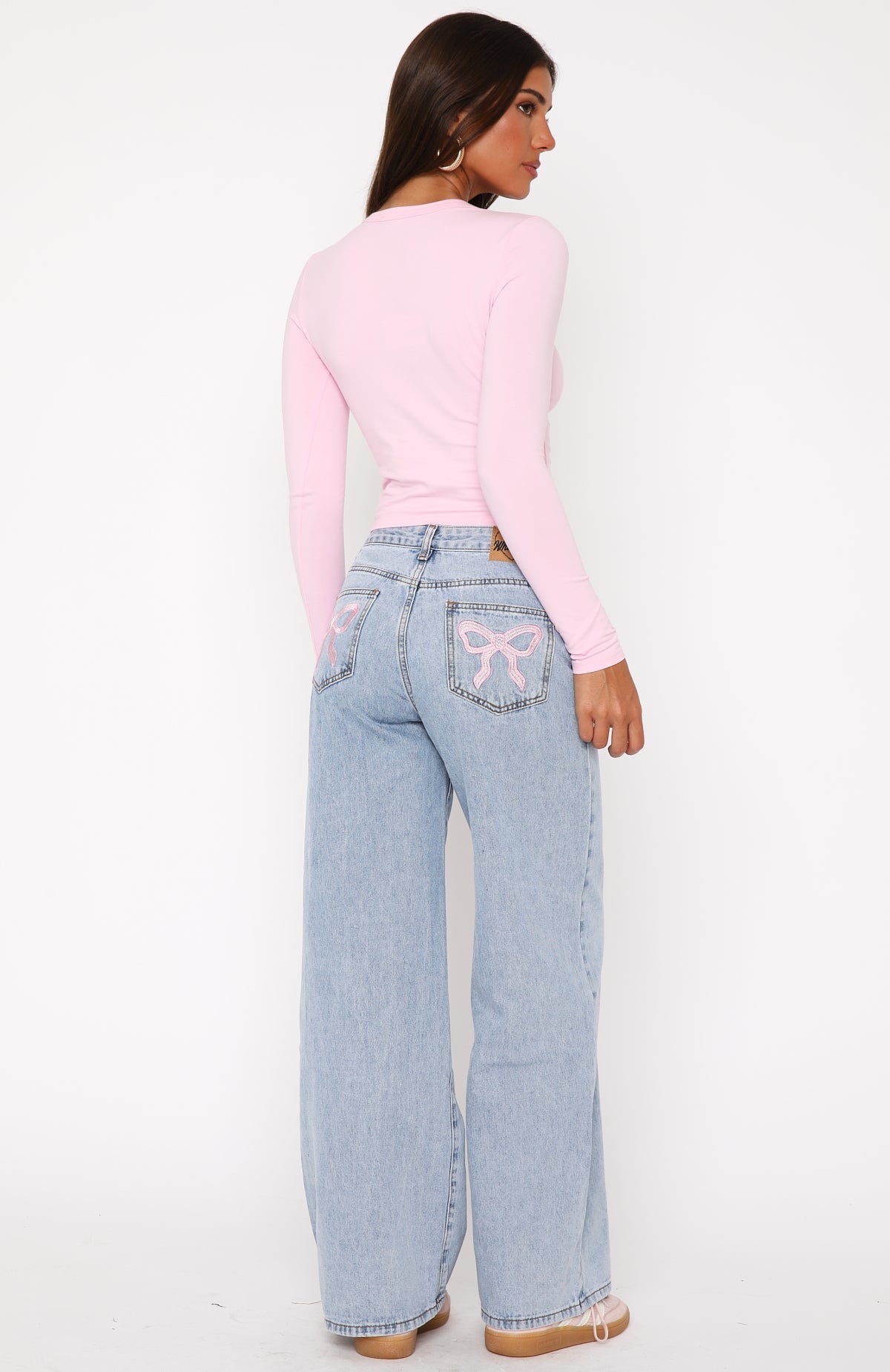 About A Girl Mid Rise Wide Leg Jeans Mid Blue Wash